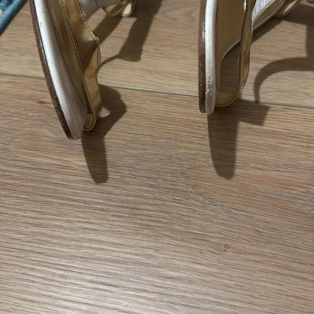KATE SPADE NY White/Gold Chunky Block Heel Sandals Size 10